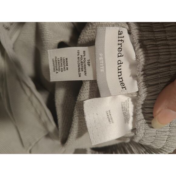 Alfred Dunner Missy Classics Proportioned Short Pant Sz 16P Available 3 shades - Picture 8 of 8